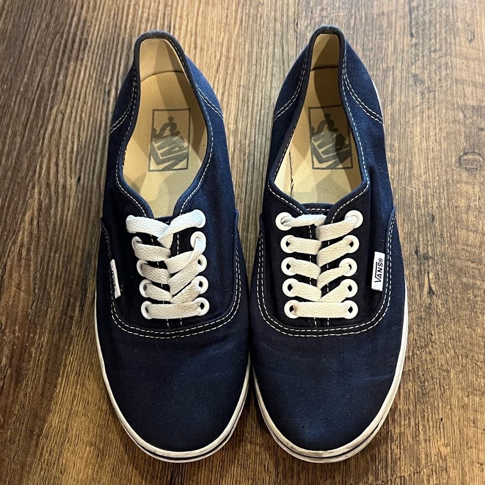 Vans sneakers Black and white mens size 5 womens size 6.5 flat tennis shoe
